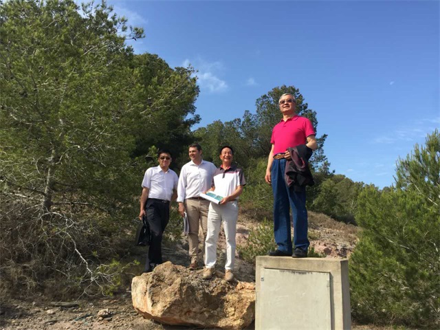 1537517488502.jpg Fl201605311952158830.jpg