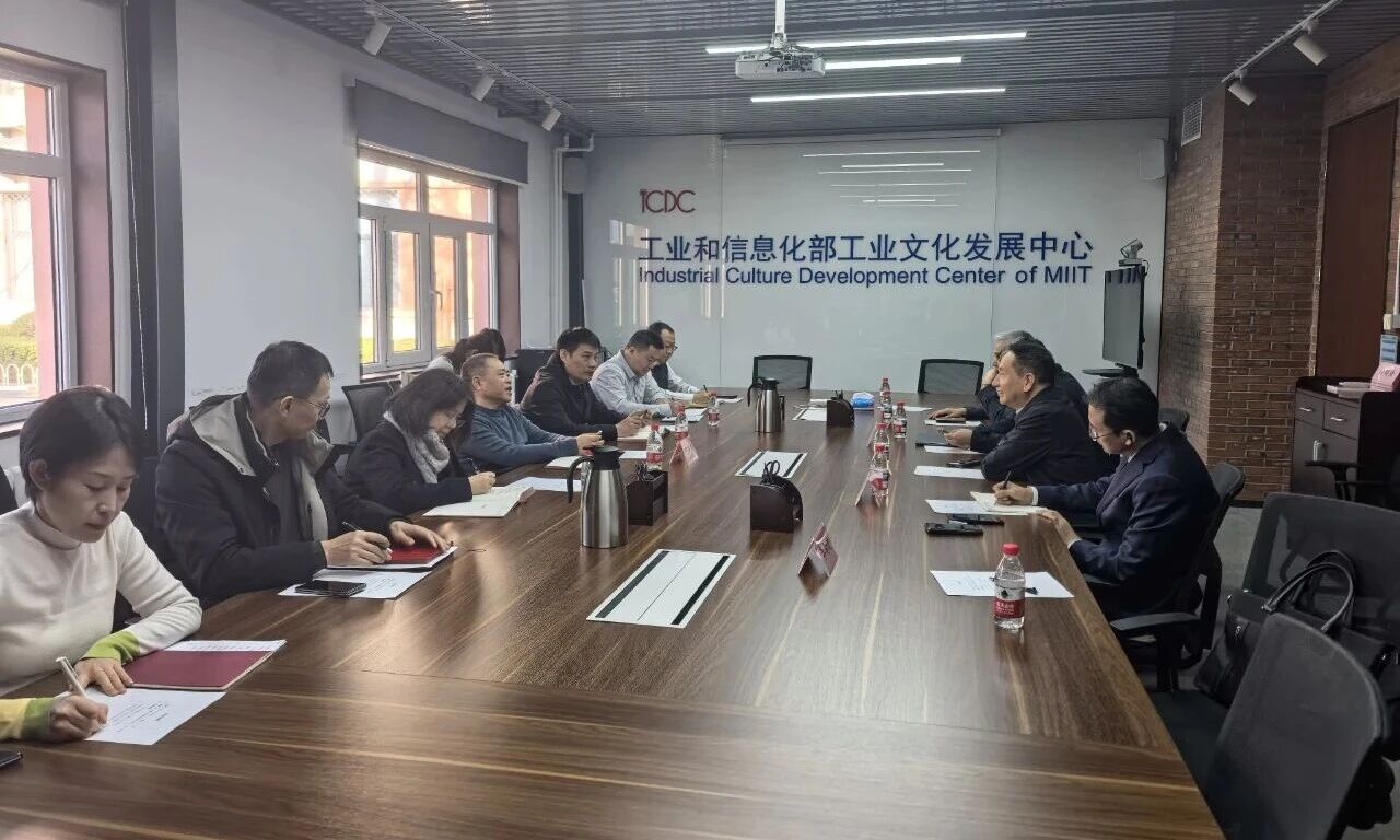 1998192450942132224.jpg 微信图片_2025-12-09_084434_214.jpg